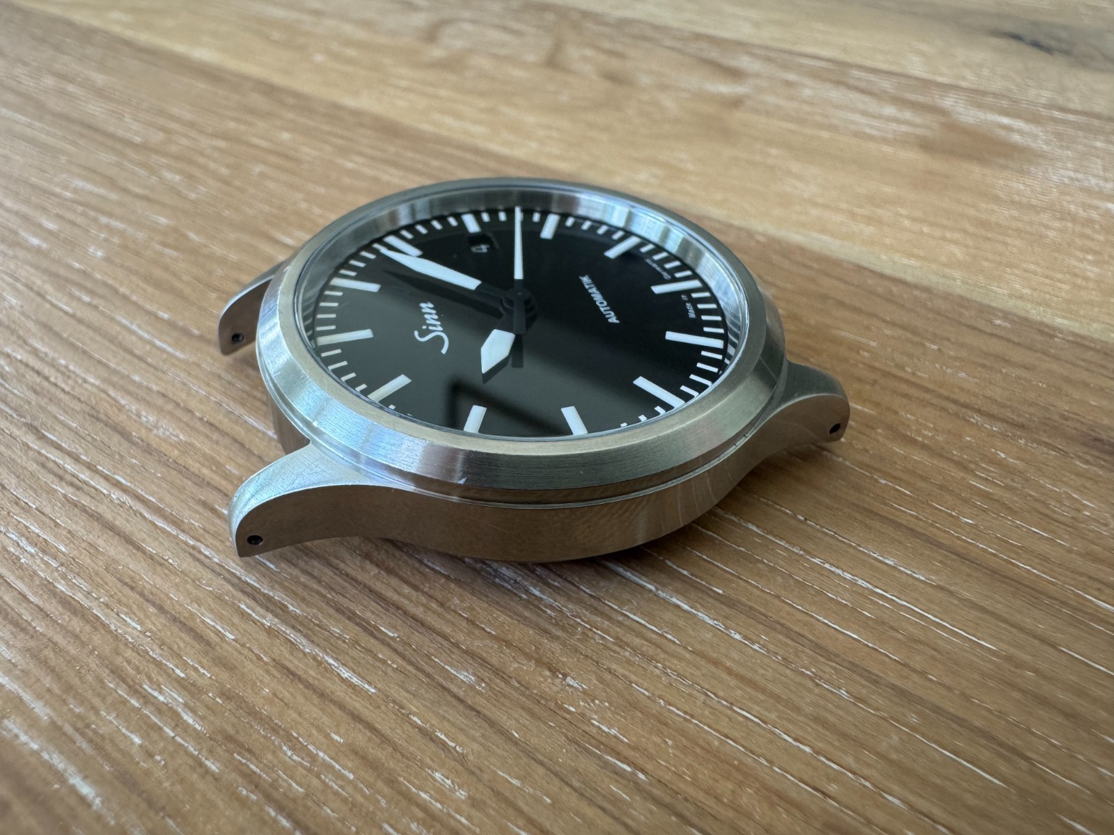 Sinn 556i H-Link Bracelet Automatic Watch – Box and Papers – Extra Sinn Strap