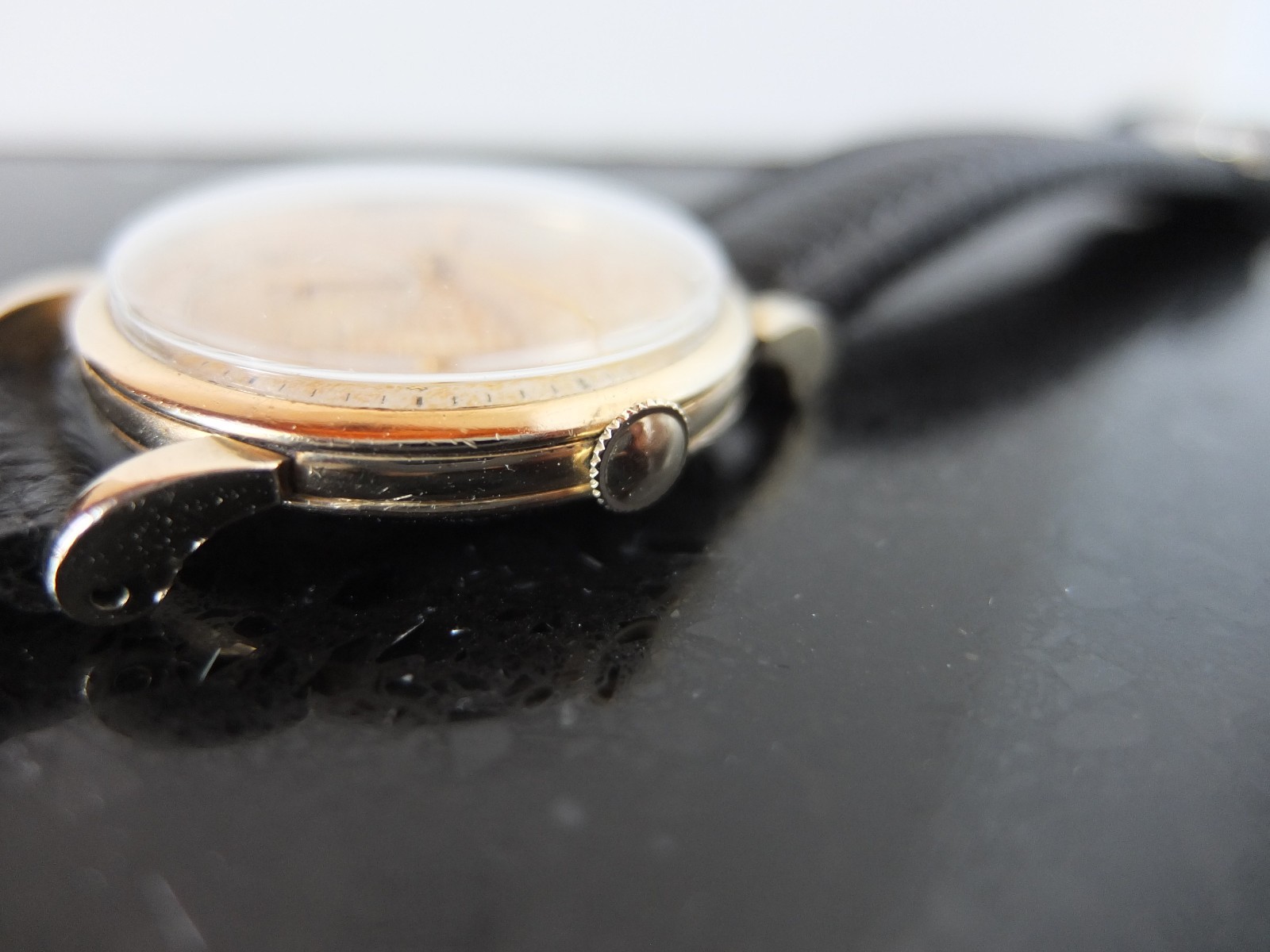 Exceptional 1948 Omega Men’s 14kgp Bump Wind Auto WW w/ 19j cal. 342 + Trop dial