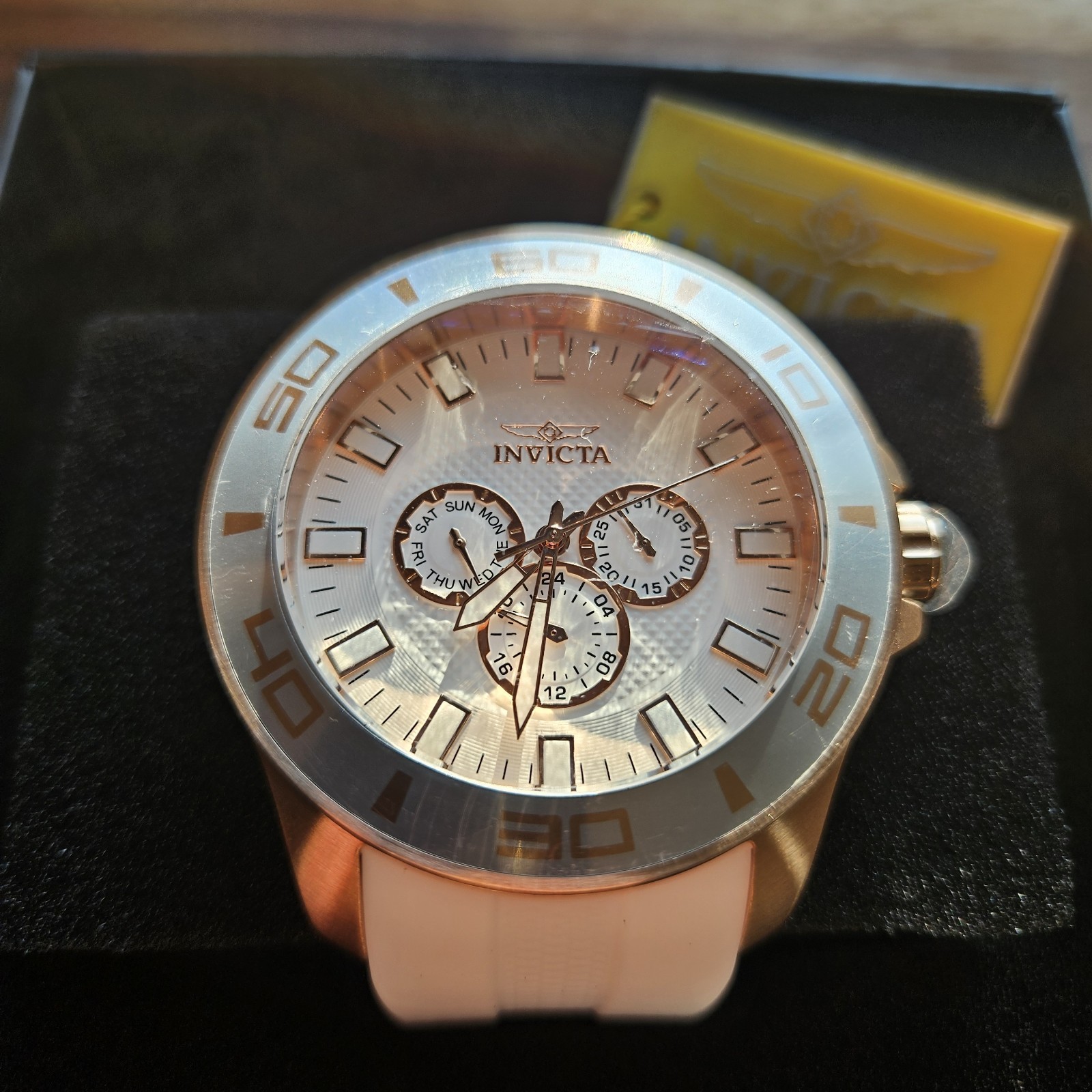 Invicta Men’s Pro Diver 50mm Quartz Chronograph Watch IN-30111