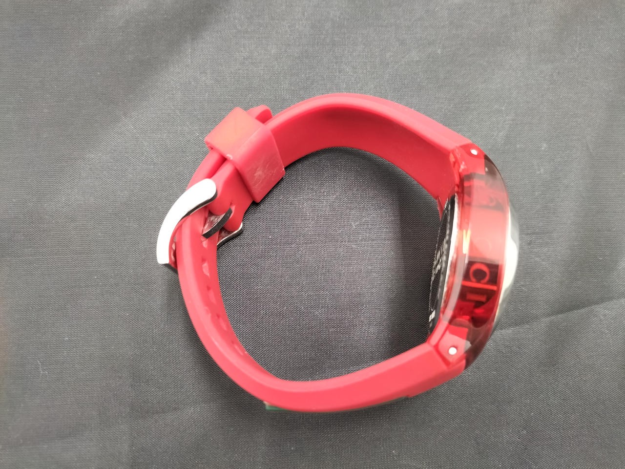 Quartz Analog Watch Model 137.3 GUCCI