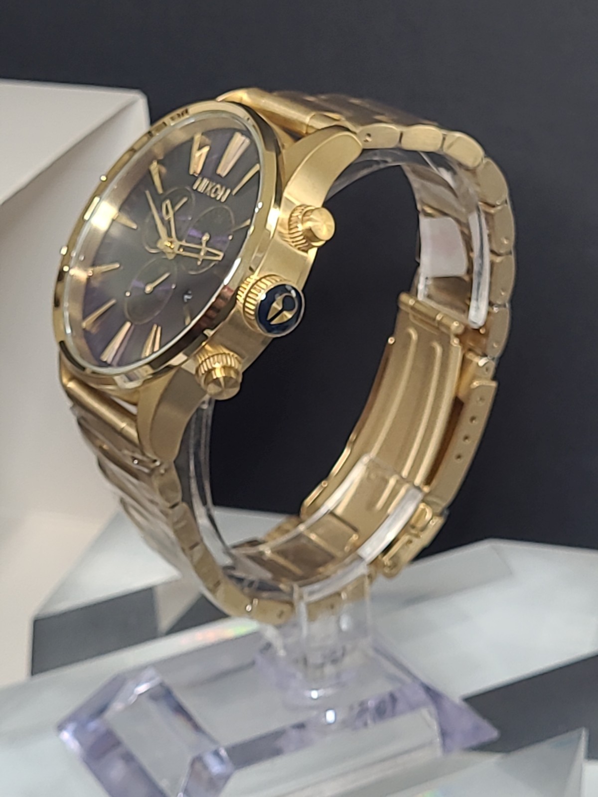 Nixon Sentry Chrono Gold/ Blue Sunray Watch A386-1922 Stainless Steel 42mm Dial
