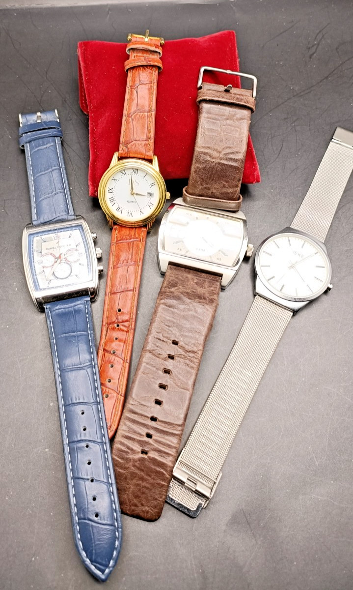 Bundle of 4x Men’s Vintage/Modern Watches Inc FCUK DANIEL HETCHER WORKING LOT A