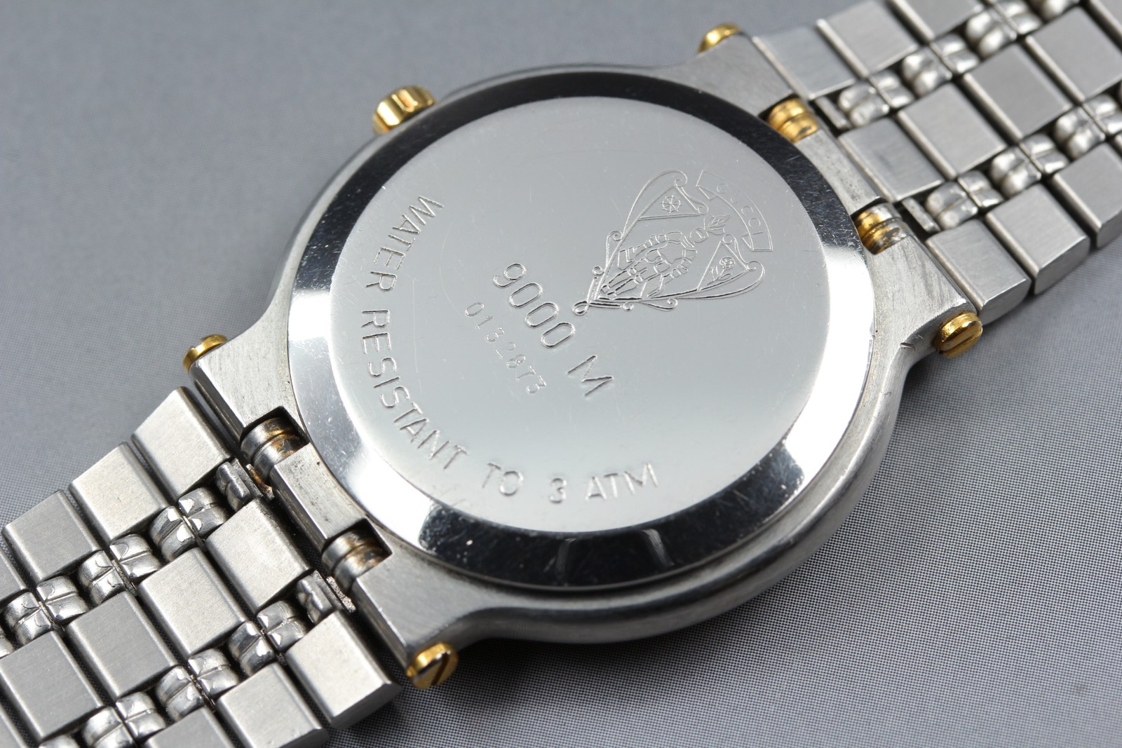 [Near MINT] Vintage Gucci 9000M 32mm Black Dial Date Qz Mens Watch From JAPAN
