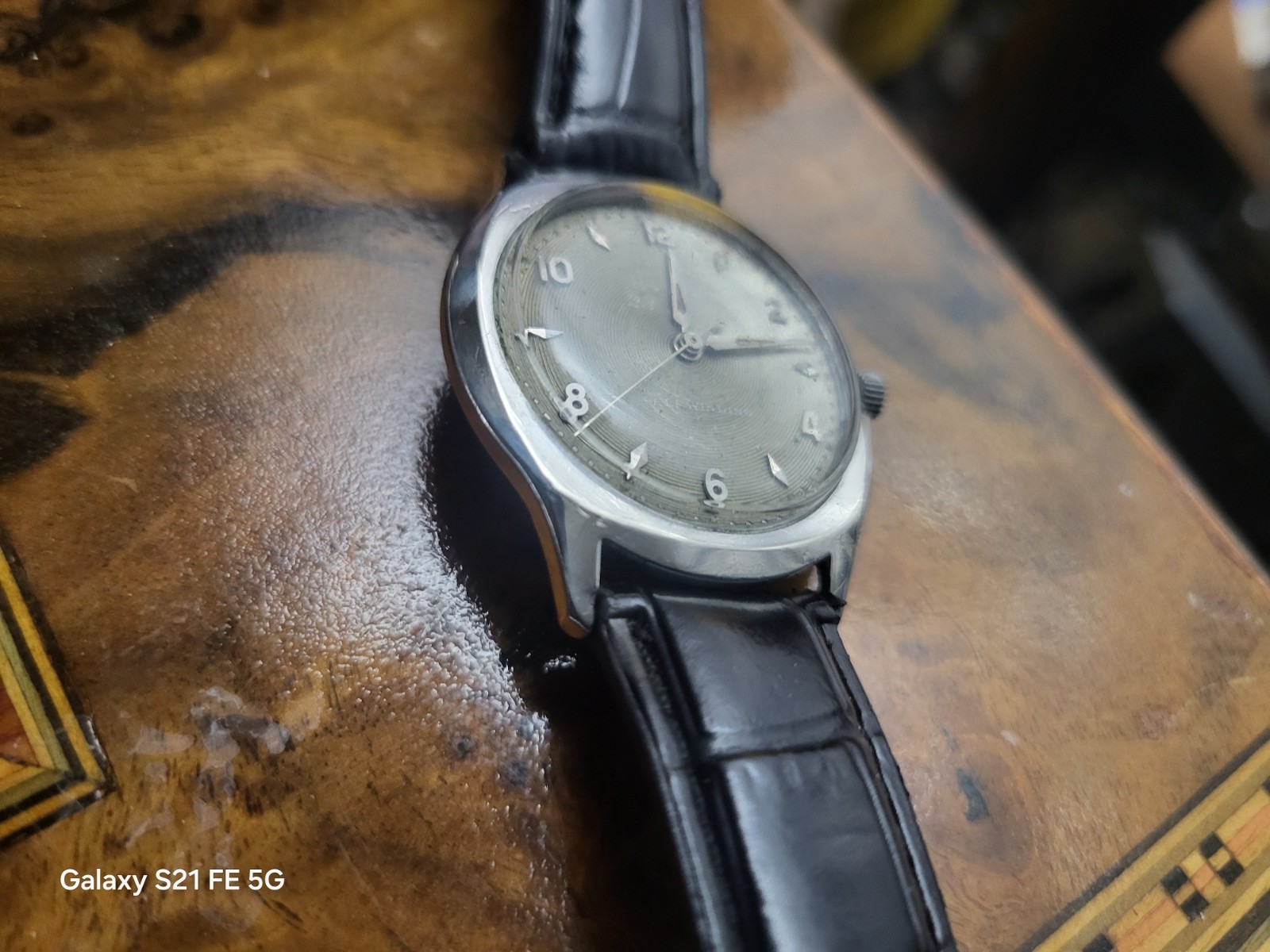 Bulova 23 Jewel Self Winding Vintage Men’s Watch Silver Dial Black Leather