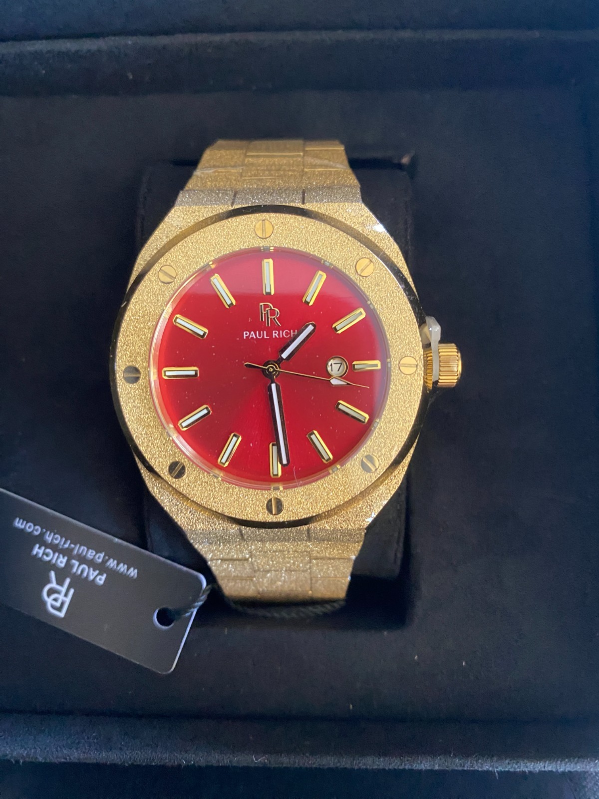Gold Frosted Sultan Ruby