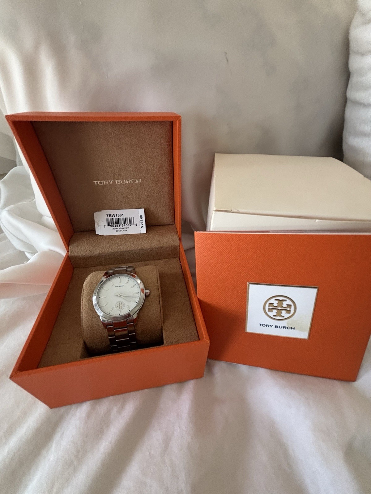 Tory Burch Women’s Quartz Analog Silver Tone Bracelet Watch White Dial Date Box