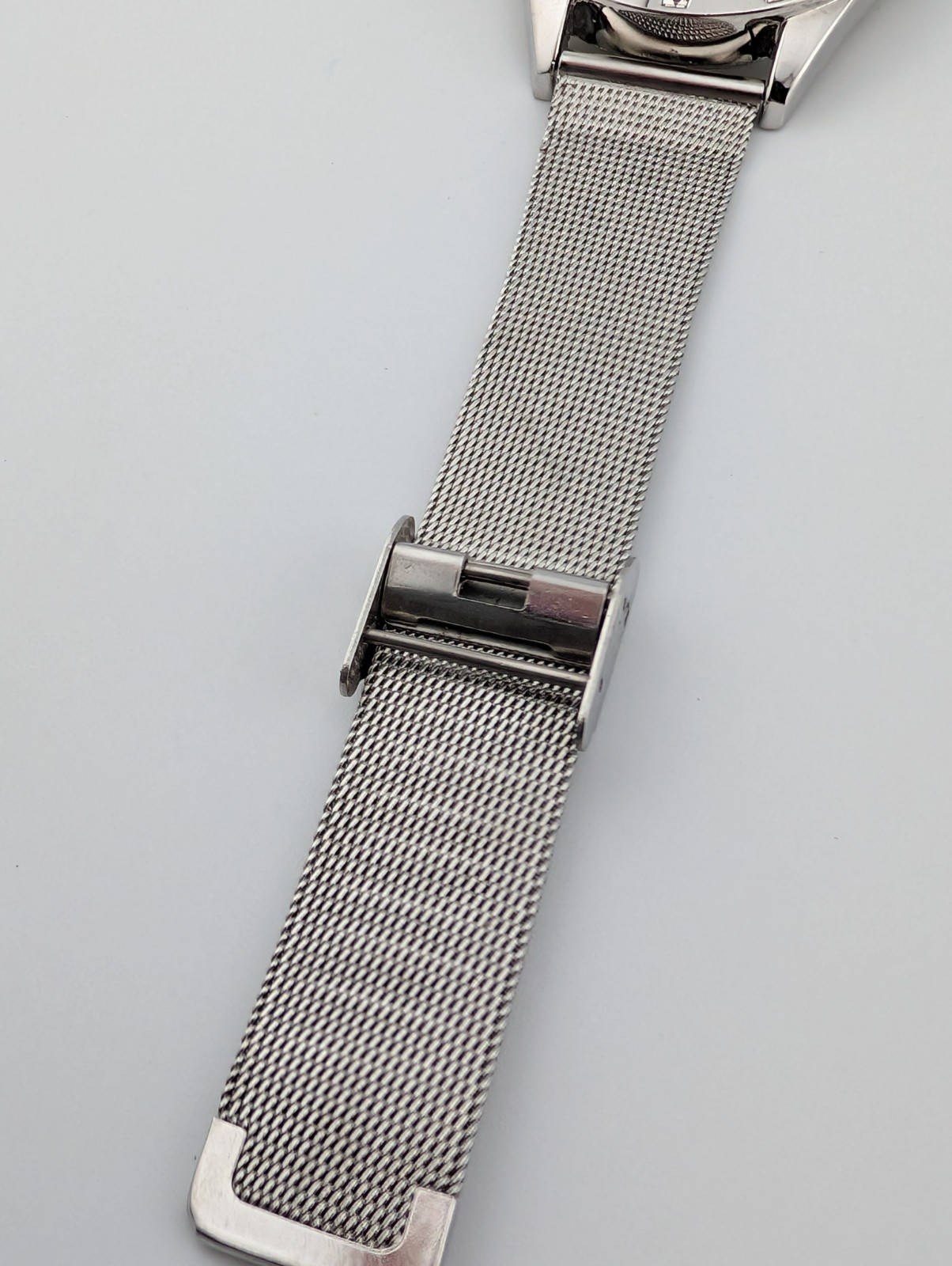 Attention Watch Women 35mm Case Silver Adjustable Mesh Metal Band- New Battery
