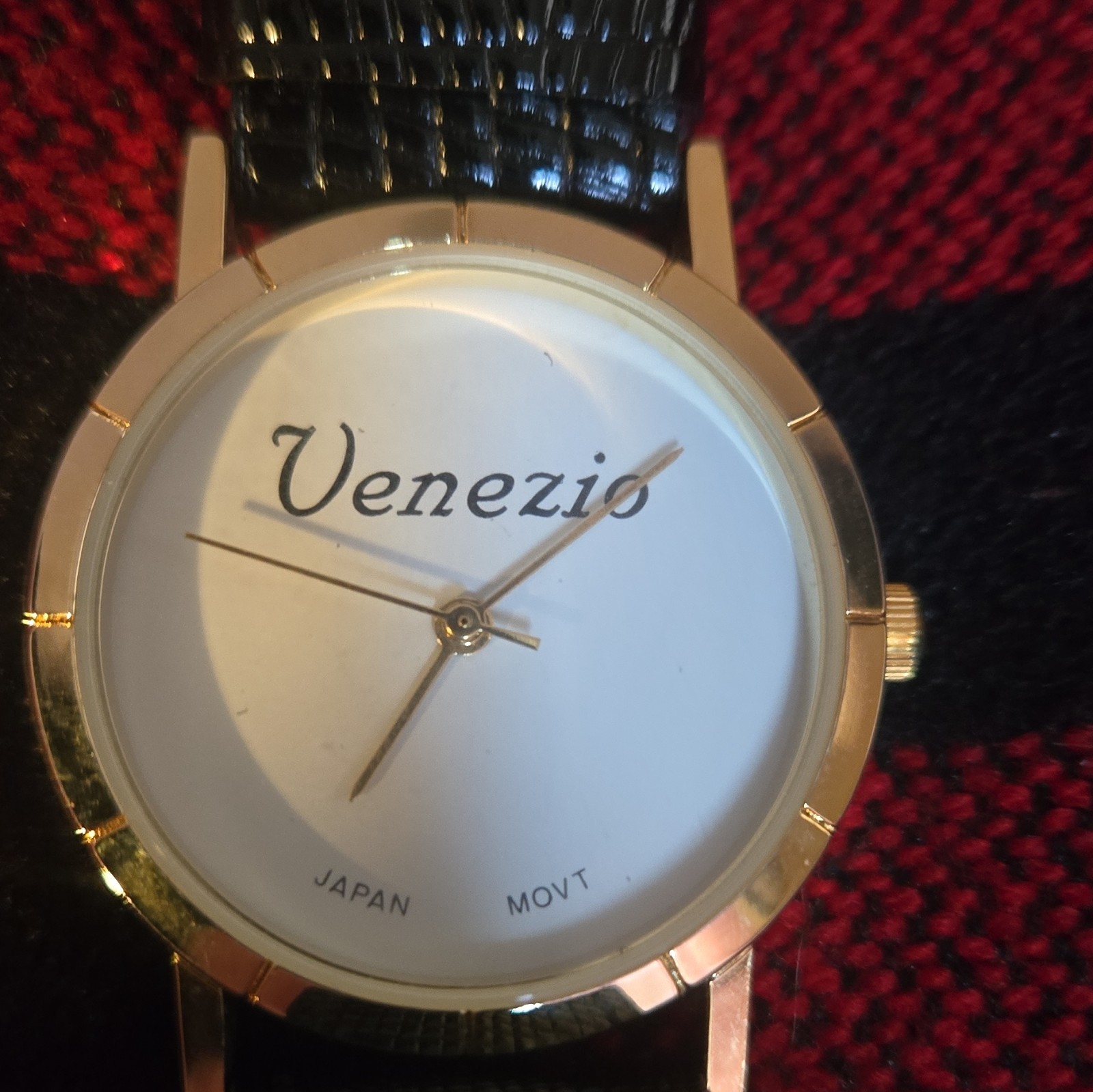 Venezio Quartz Analog Wristwatch White Dial Gold-Tone SS Case Black Leather