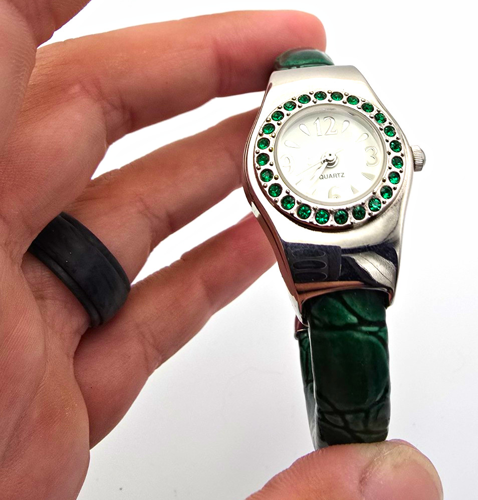 Women’s Quartz Analog Bangle Wristwatch Gem Bezel Green Faux Leather Band
