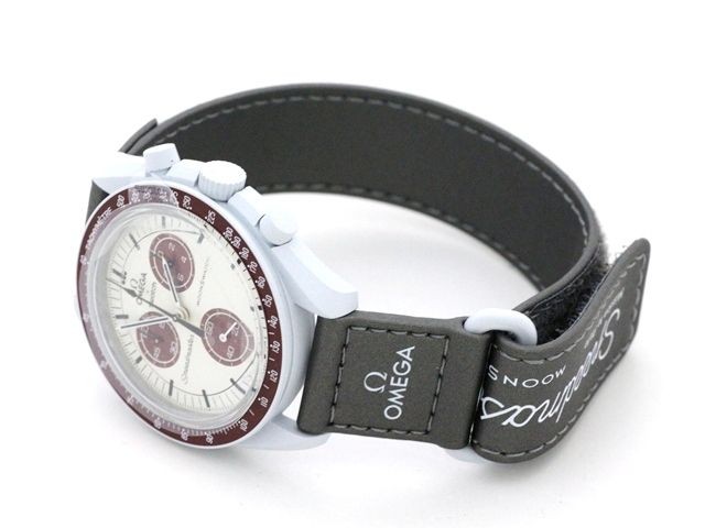 Swatch MoonSwatch Mission to Pluto S033M101 Watch Ceramic Leather Quartz White D