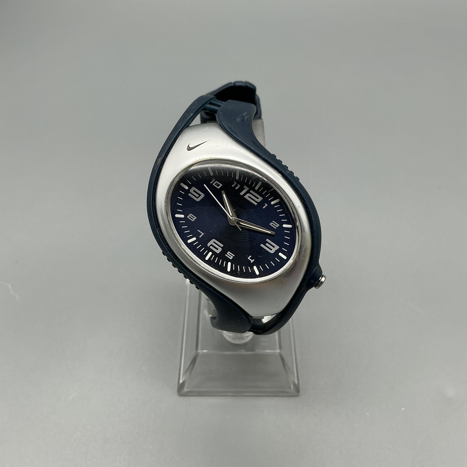Nike Triax Mens Watch 30mm Silver Tone Blue Dial Sport WK0008 New Battery