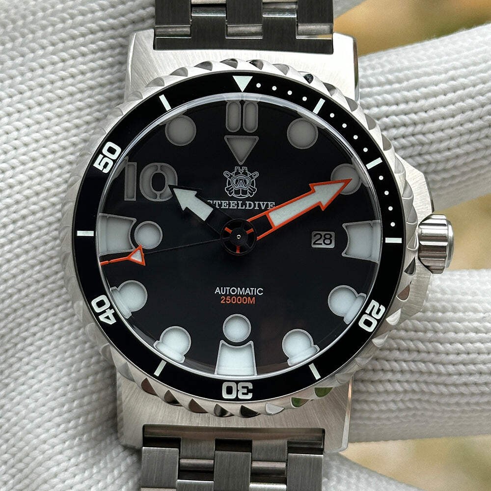 STEELDIVE SD1982H — Date Function 46.5MM Sapphire Ceramic Bezel NH35 Dive Watch