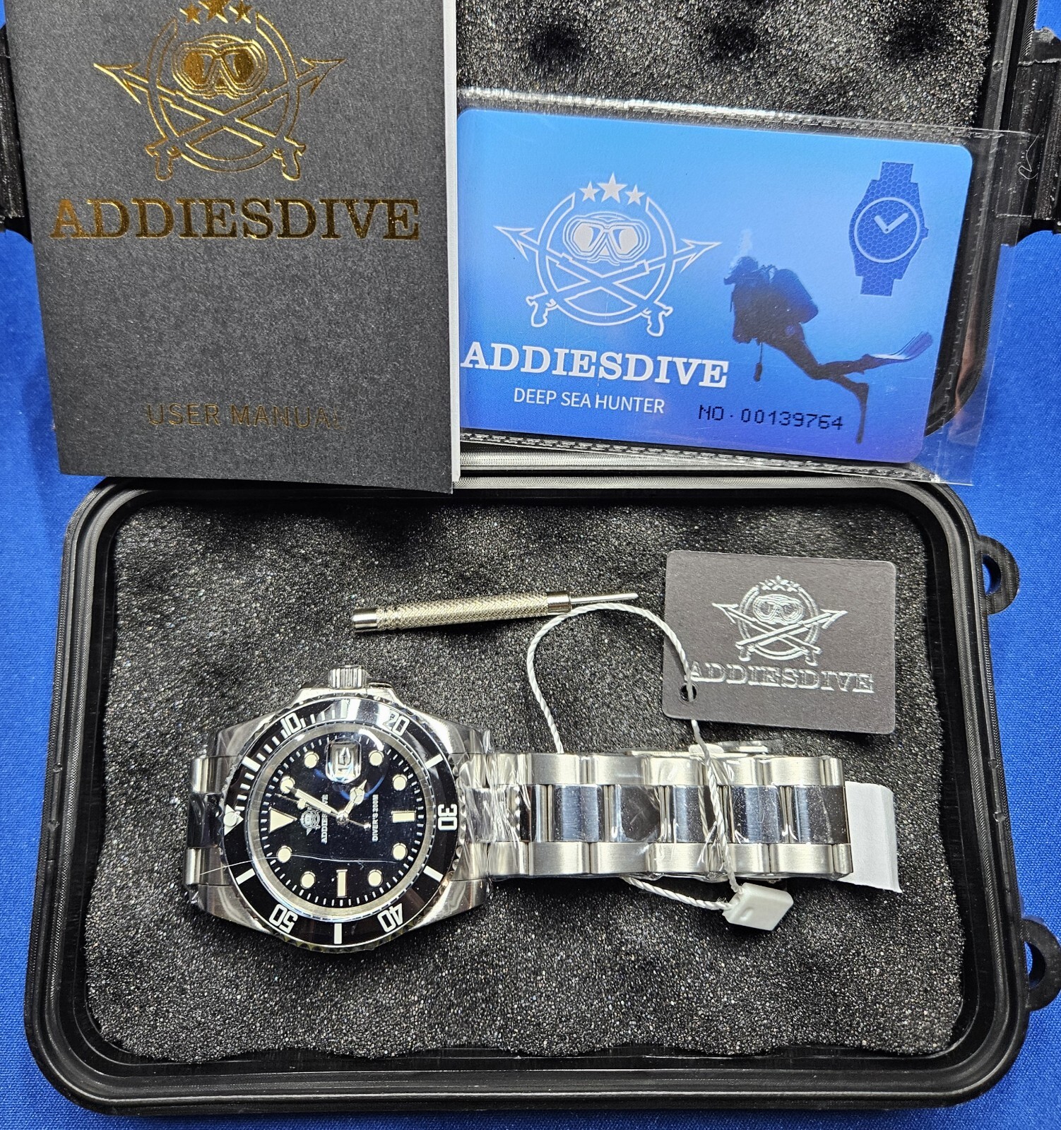 ADDIESDIVE Stainless Steel Watch Men’s Driver Quartz Watch With Hardcase New