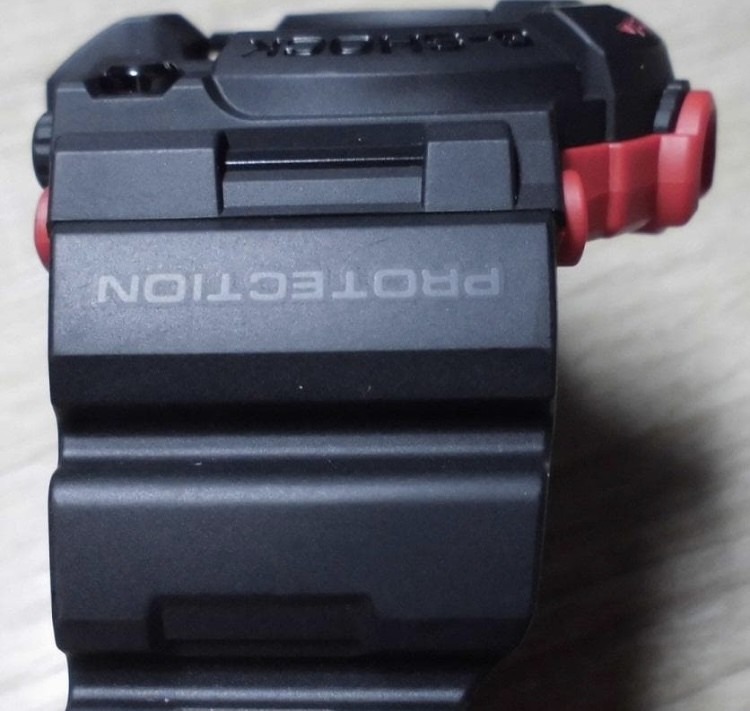 With box CASIO G SHOCK GWF 1000BS 1JF Radio Solar DLC Treatment Frogman with bac