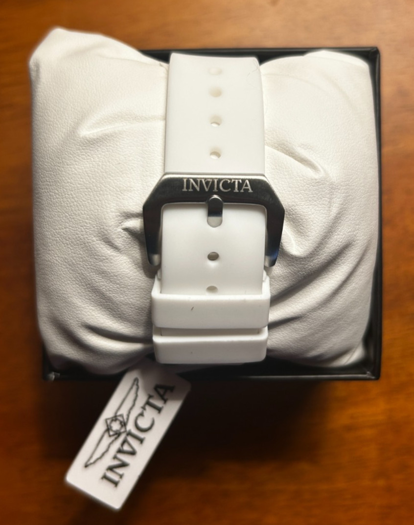 Invicta Racing Vaulthan Men’s Watch – 44mm, Blue W/ White Band 69673 New