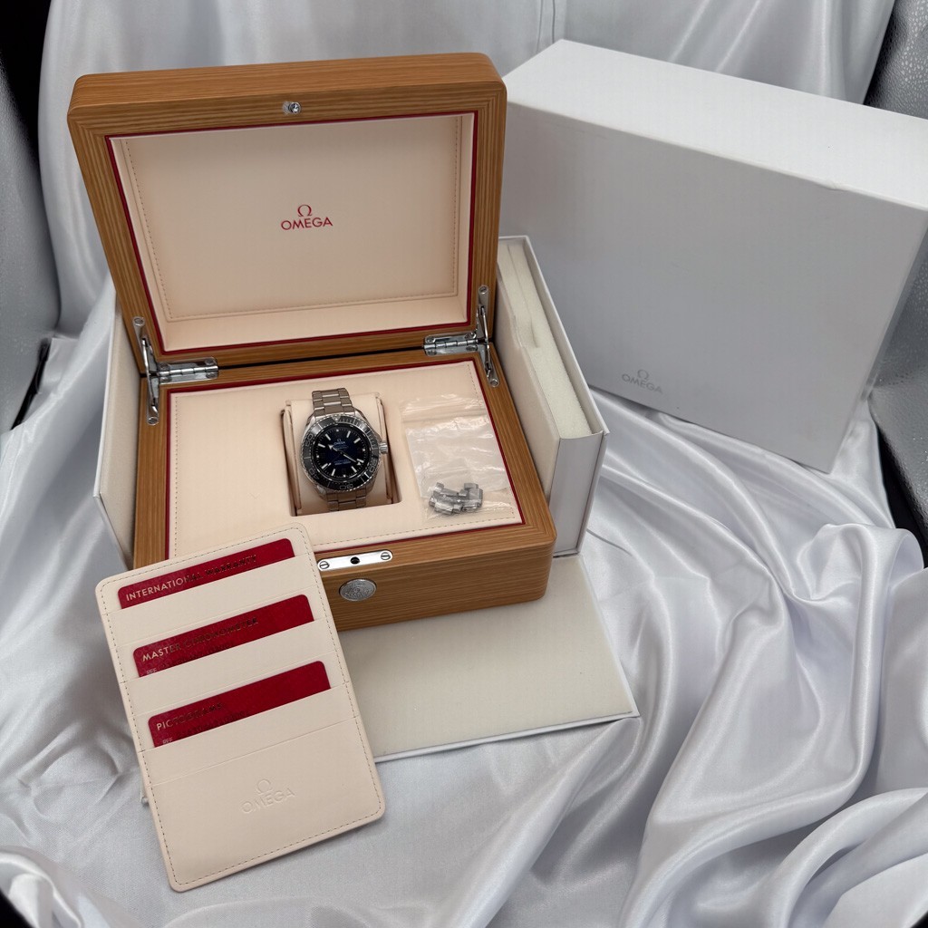 Omega Seamaster Planet Ocean 6000M Ultra Deep 45.5mm Blue 215.30.46.21.03.001