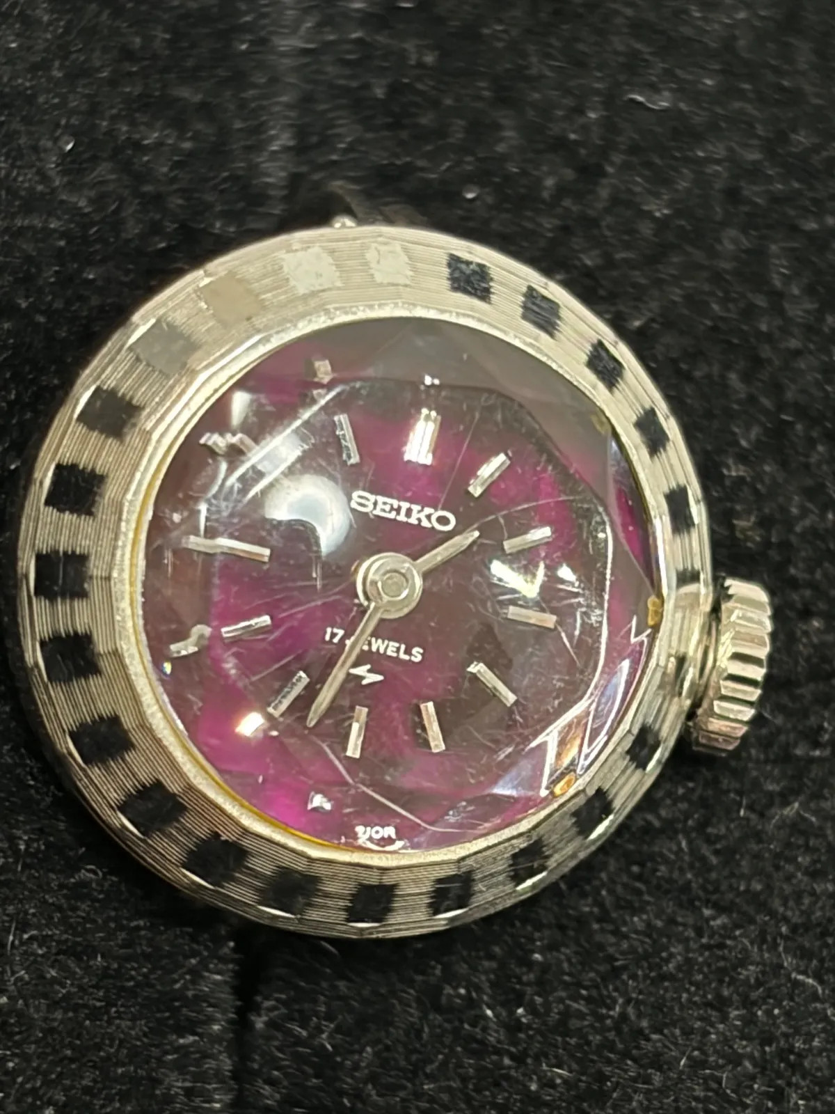 [Rare & Working] SEIKO Ring Watch, 17 Jewels, Manual Winding, Cut Glass