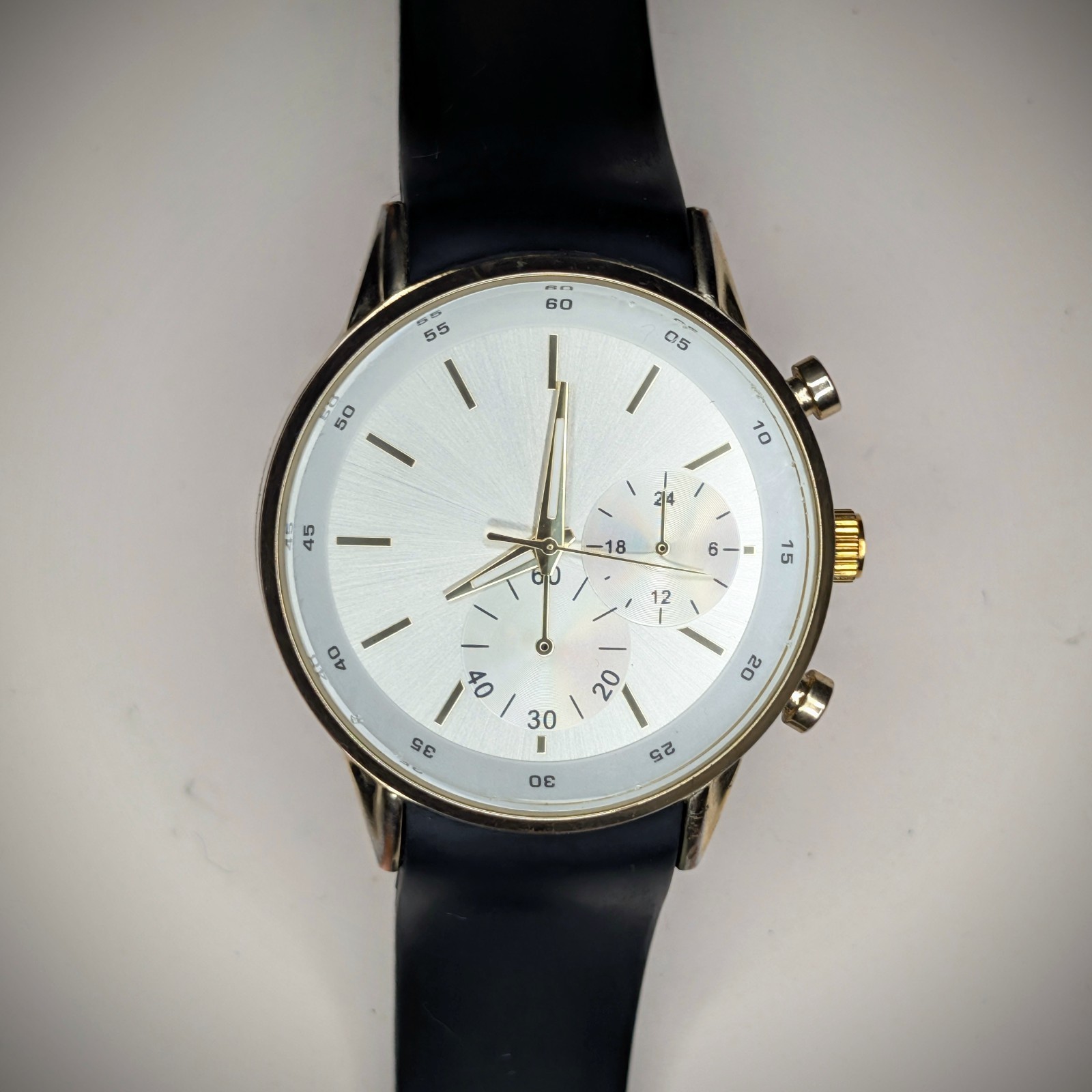 Aldo Unisex Adult Analog Wrist Watch White Dial Dual Time S-7978