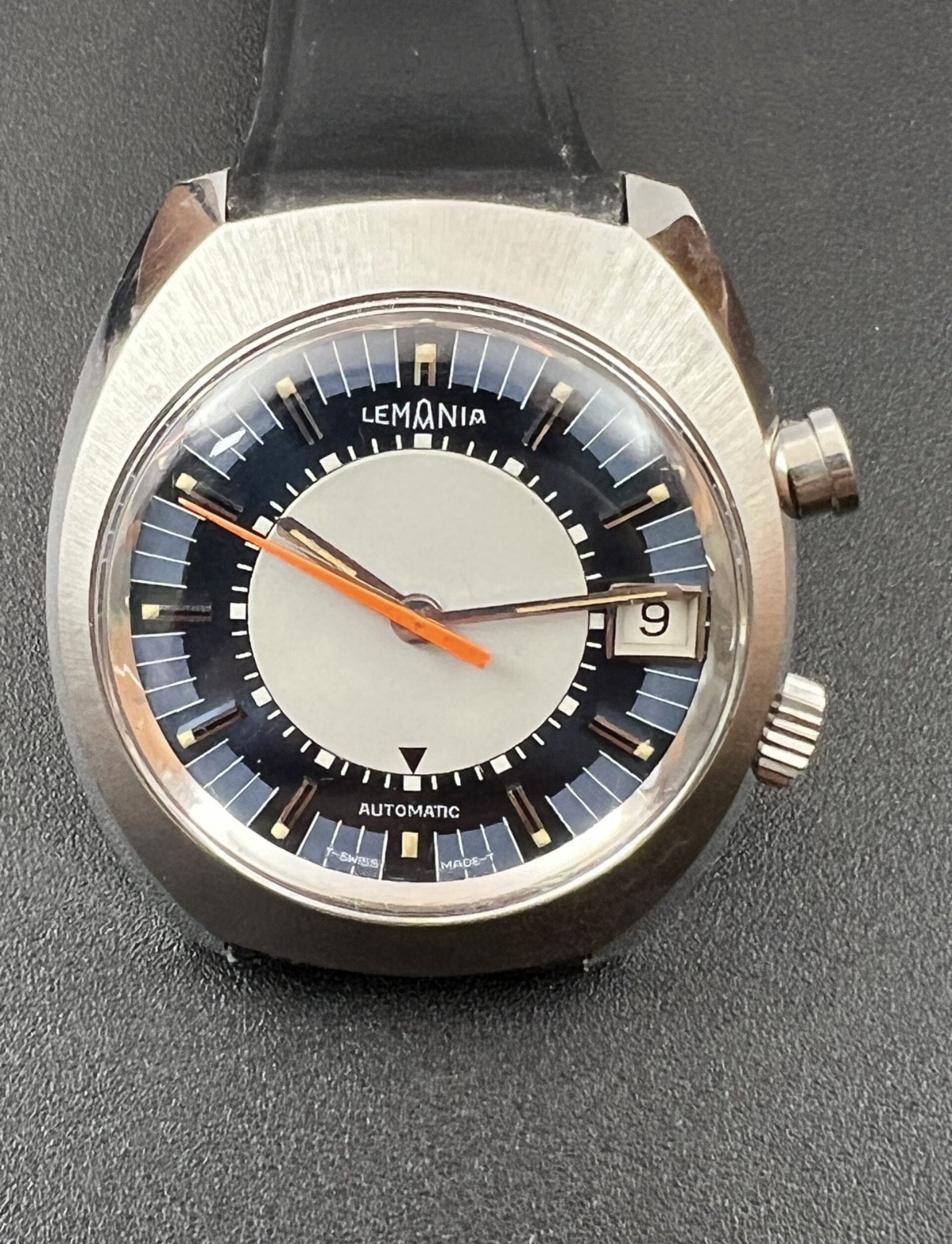LEMANIA AUTOMATIC ALARM REF. 9751 CAL. 2980 – RARE BLUE DIAL – VINTAGE 1970s
