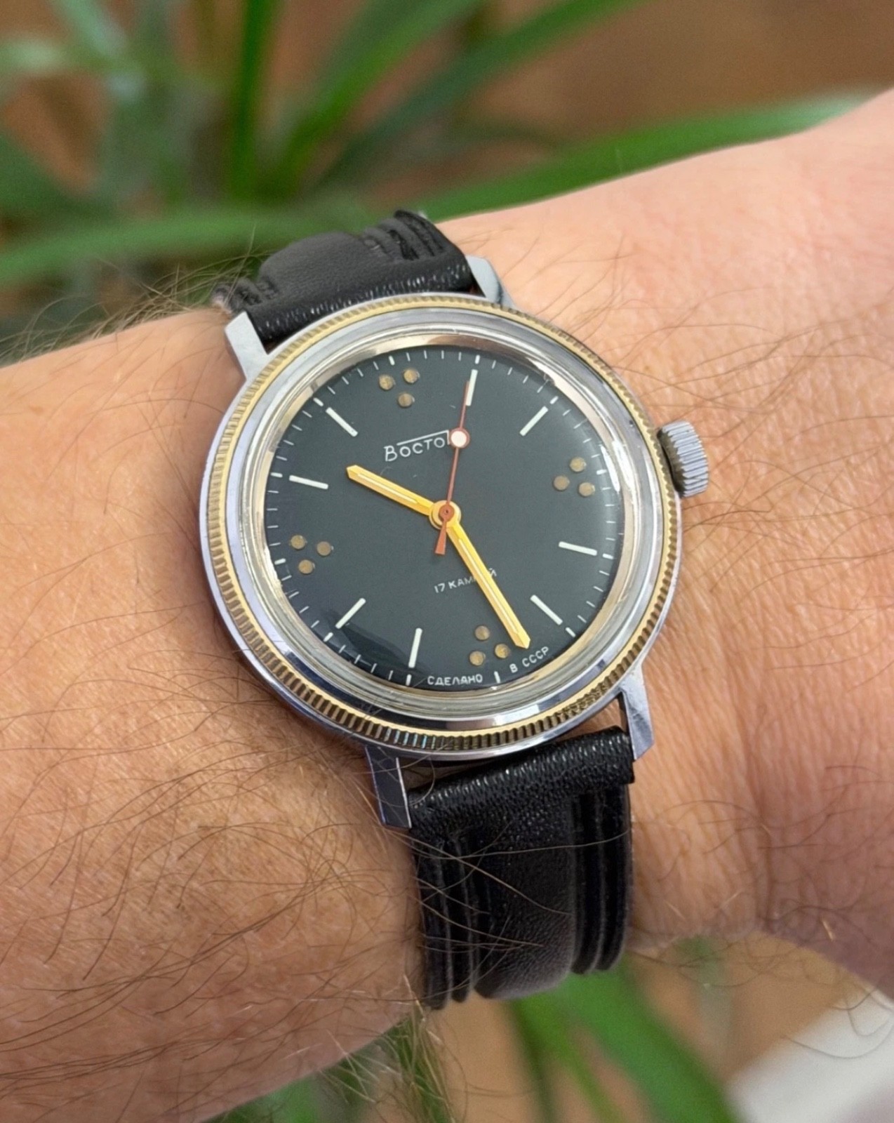 Vintage Vostok Komandirskie Soviet Men’s Watch Manual Winding 17 Jewels Rare