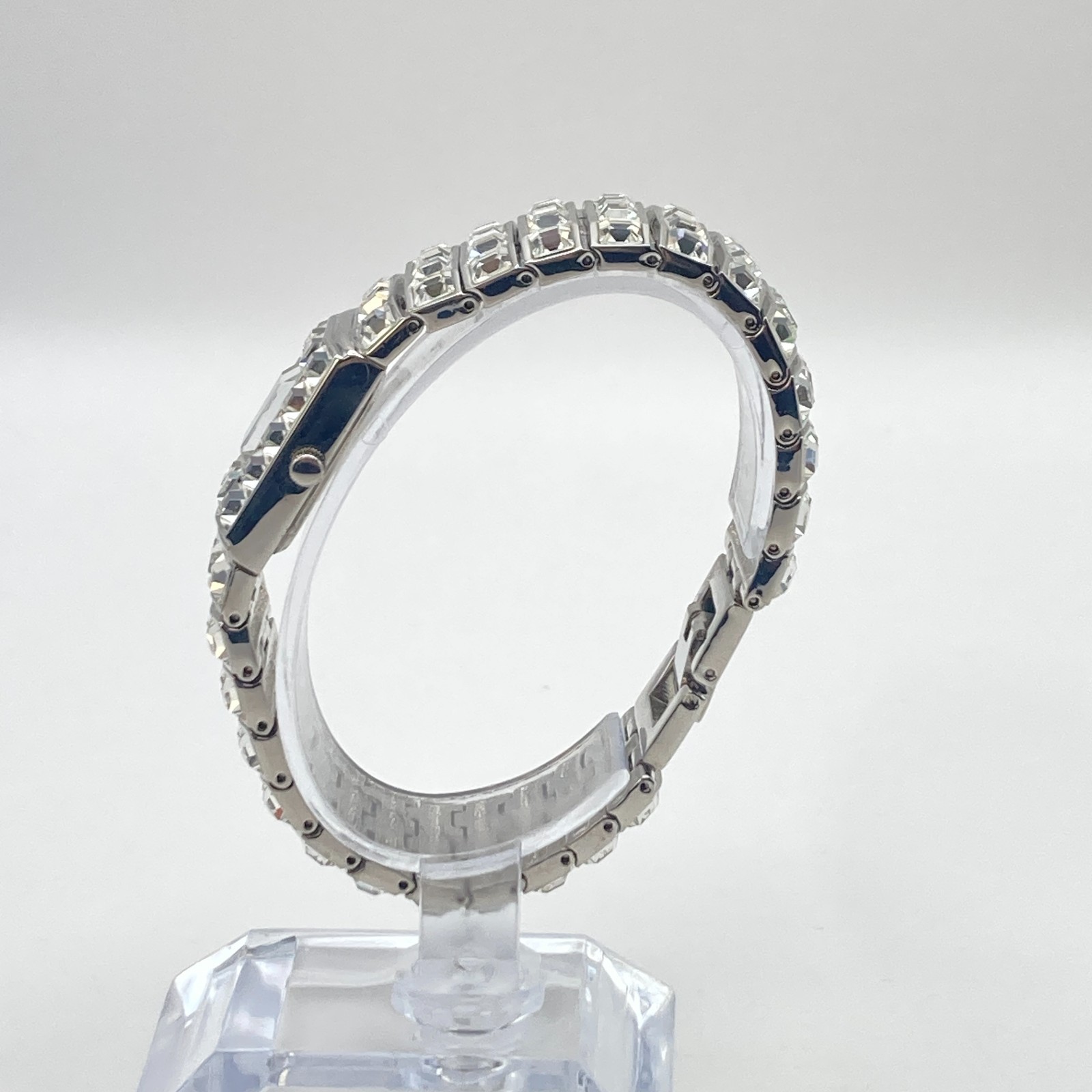 Alto Womens Watch Silver Tone Crystals Bling 19mm Faceted Crystal New Battery 7″