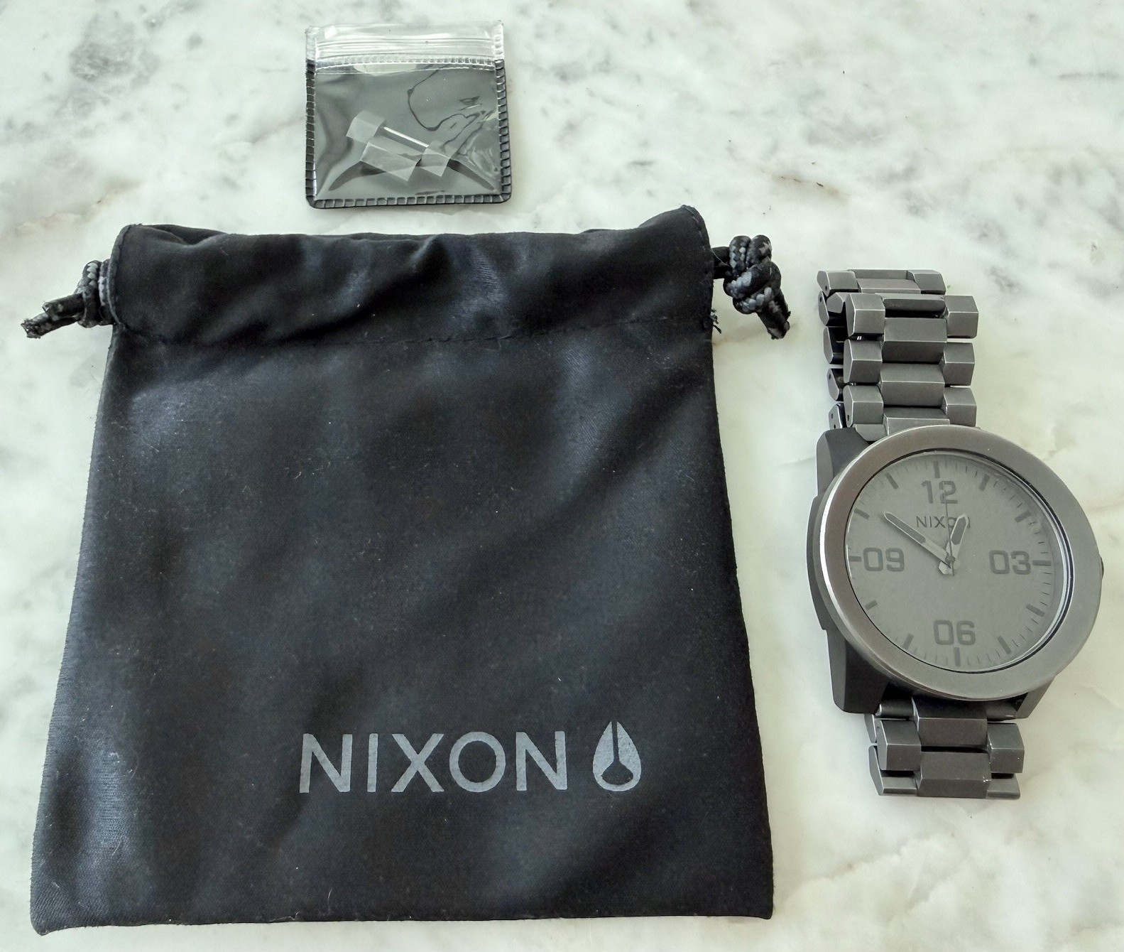 Nixon Corporal Quartz 48mm Gunmetal Gray Wristwatch Stainless Steel Bracelet