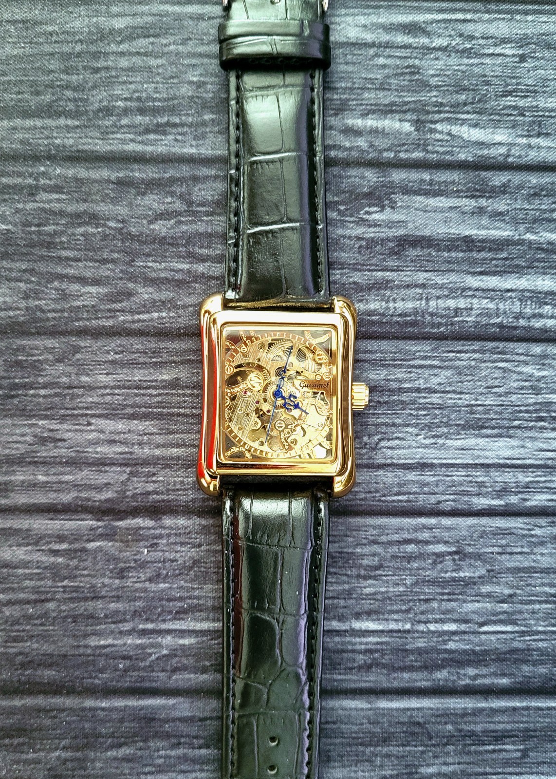 Unique Exhibition Case Skeleton Automatic Mens Dress Watch