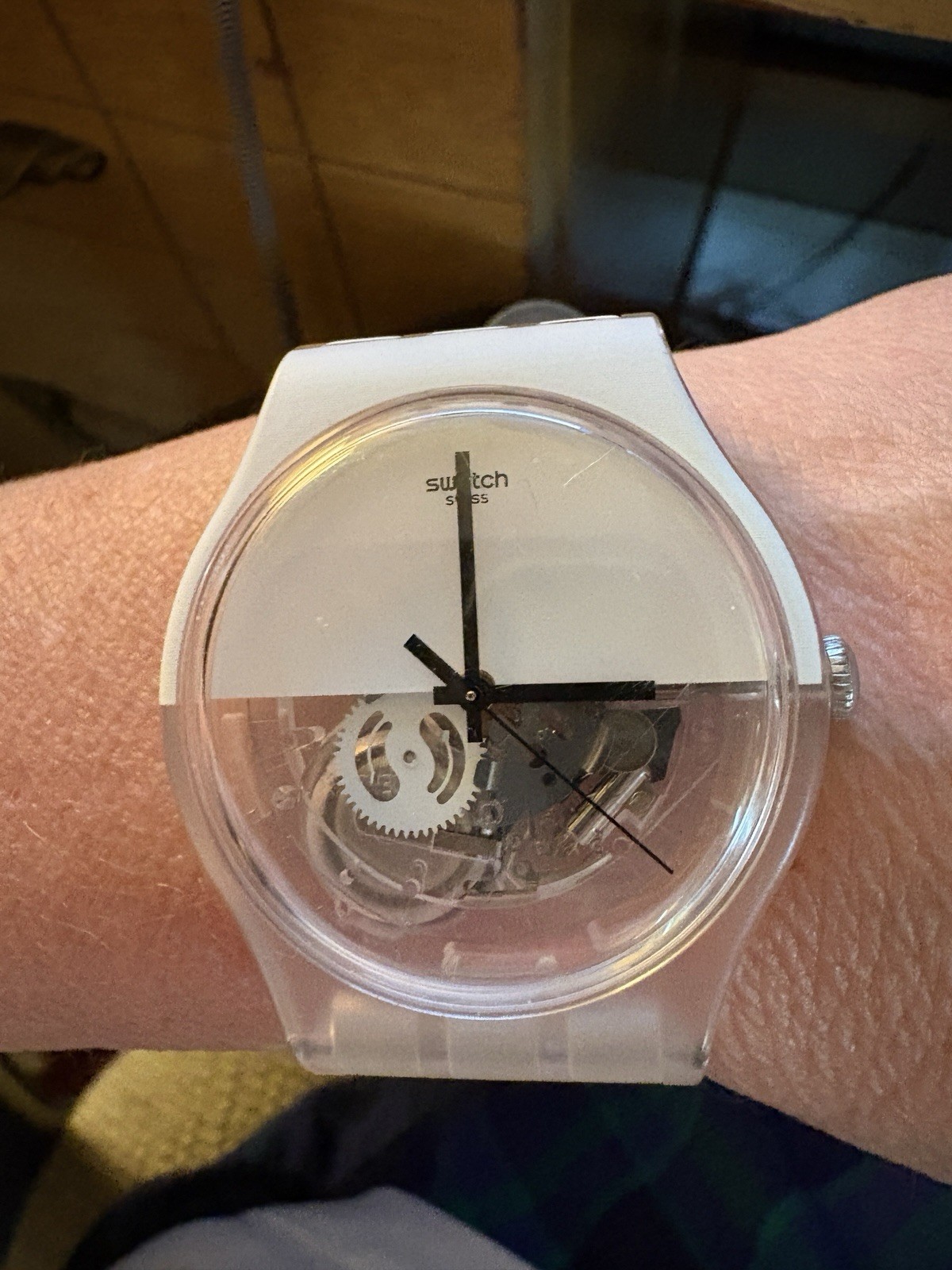 Swatch Underwater Watch Suow107c The Water Tower Project White Needs Battery