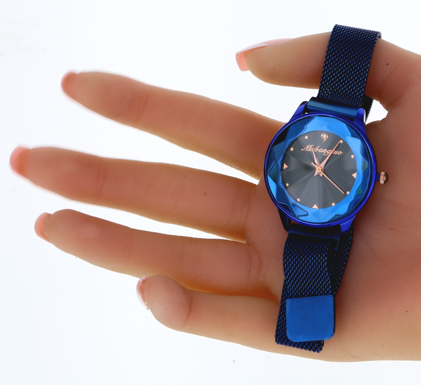 Women’s Blue metallic Finish Easy to Use Magnetized Mesh Band
