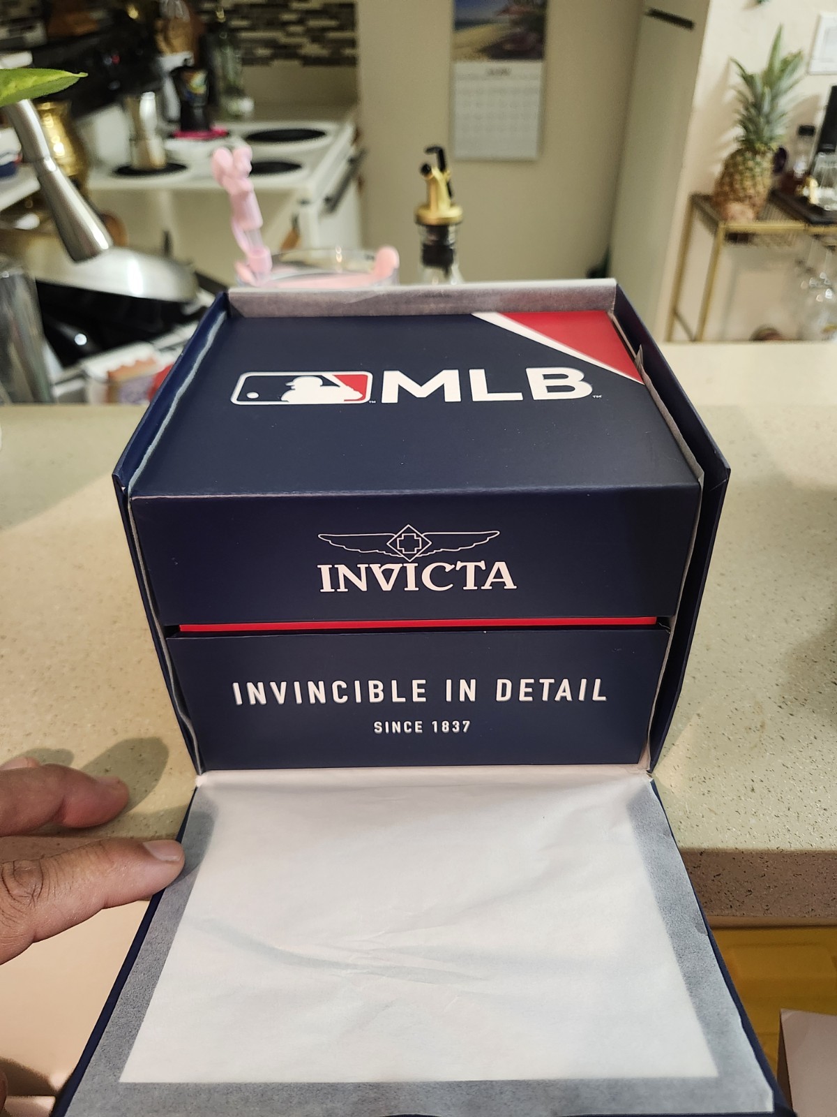Invicta MLB New York Yankees Quartz Analog Watch SS Silver Bracelet Box Manual