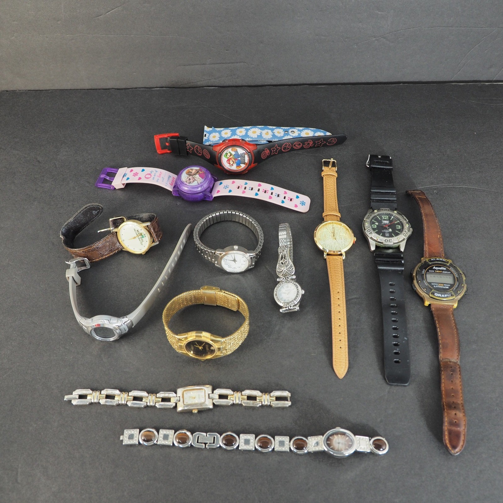 Watch Lot Estate Untested Assorted Men Women Kids Quartz Digital Analog Unsorted