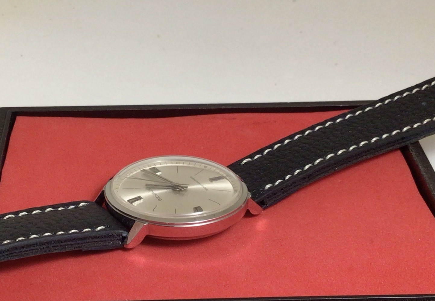Vintage BENRUS SHOCK-ABSORBER Mod. DR2L6,Cal.ETA 2370,17J,Ca.1960s, Working.