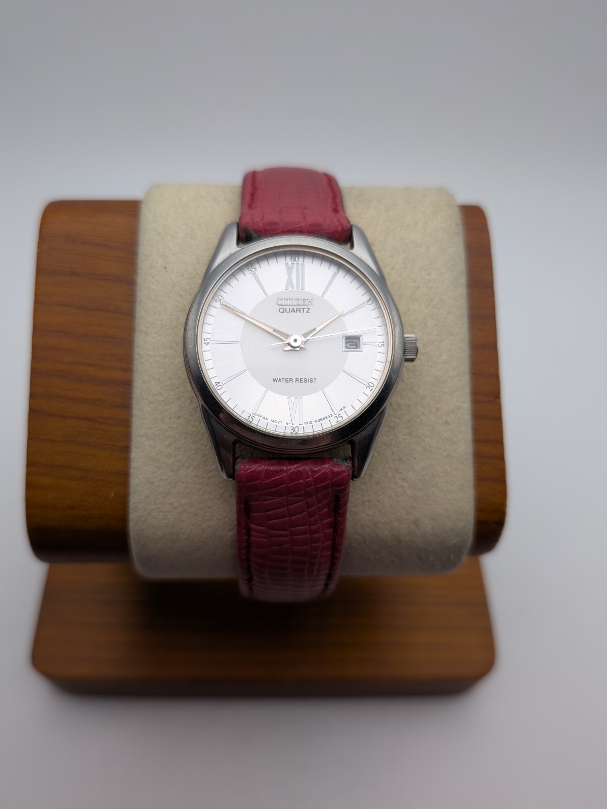 Vintage Citizen 26mm Women Quartz Watch New Battery Working 1012-S039428 HSB