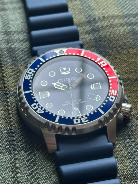Citizen Promaster pepsi dive watch 43mm Eco Drive BNO168-06L excellent condition