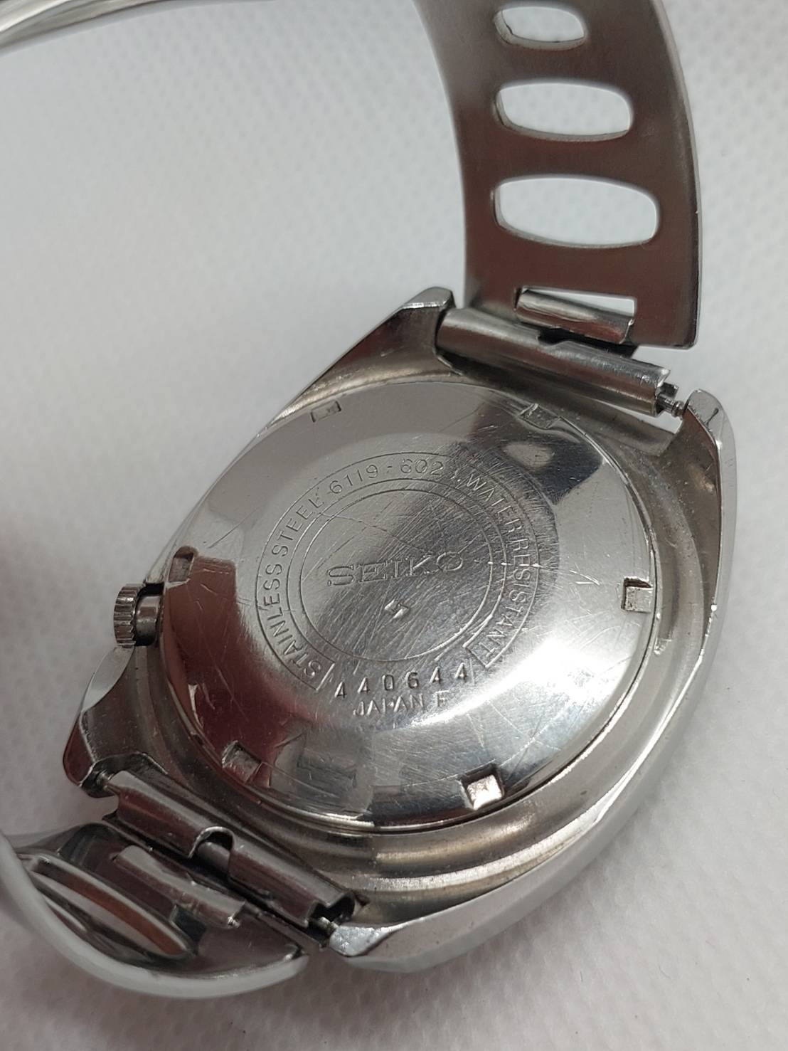 Vintage Seiko 5 Sports 6119 Automatic Blue Dial – Inner Bezel Non-Rotating.