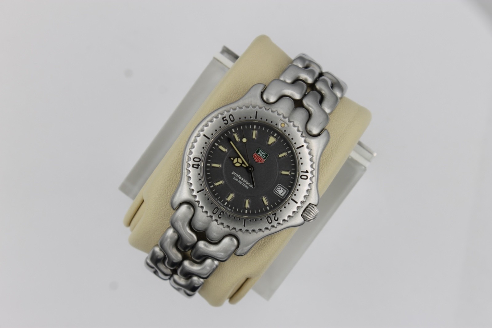 TAG Heuer WG1113.BA0473 Mens SEL Series Professional Watch Gray Silver S99.206