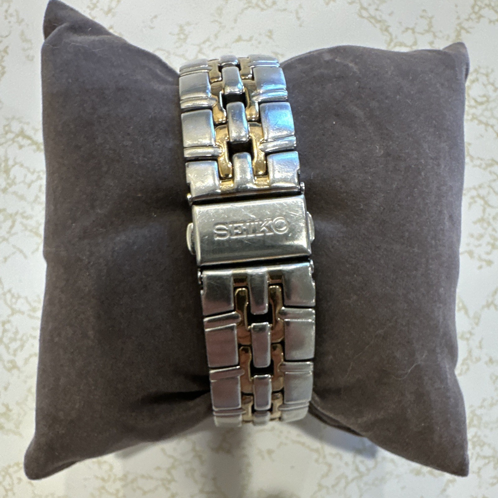 Seiko Quartz Two-Tone Stainless Bracelet Watch White Textured Dial Date