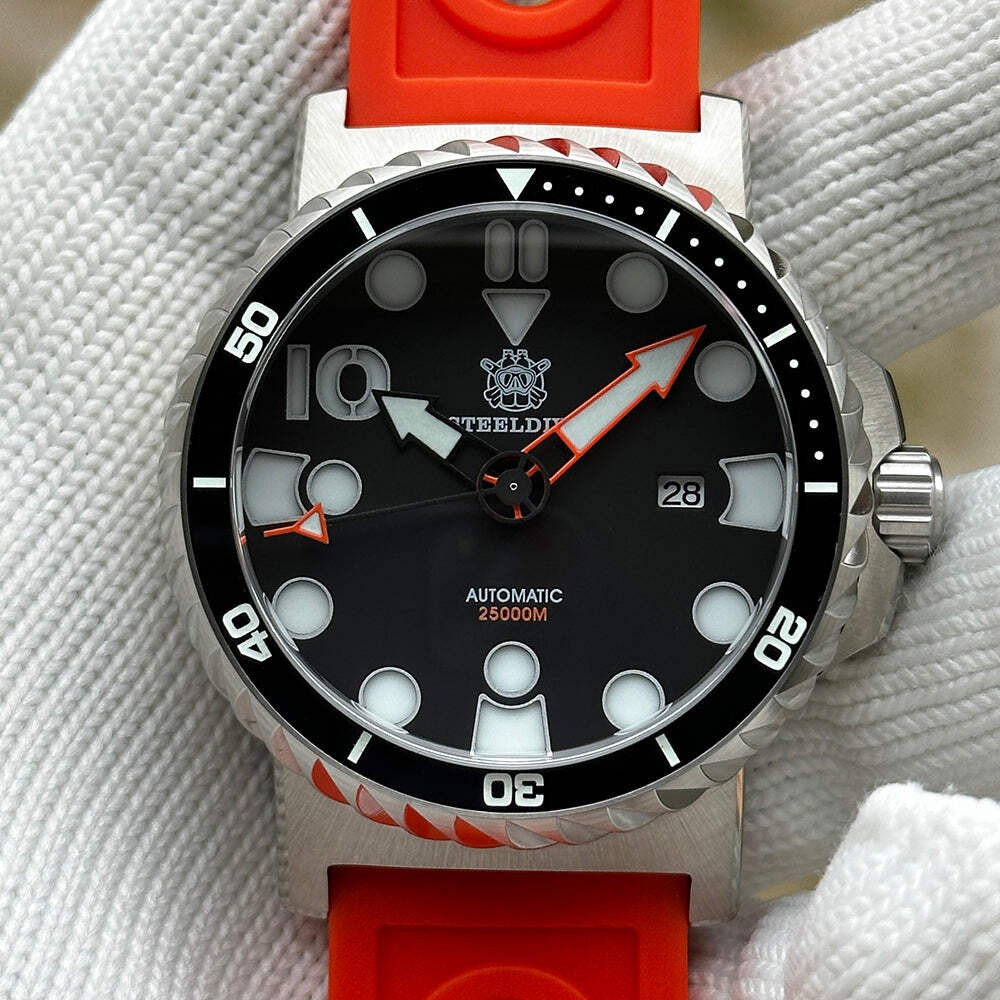 STEELDIVE SD1982H — Date Function 46.5MM Sapphire Ceramic Bezel NH35 Dive Watch