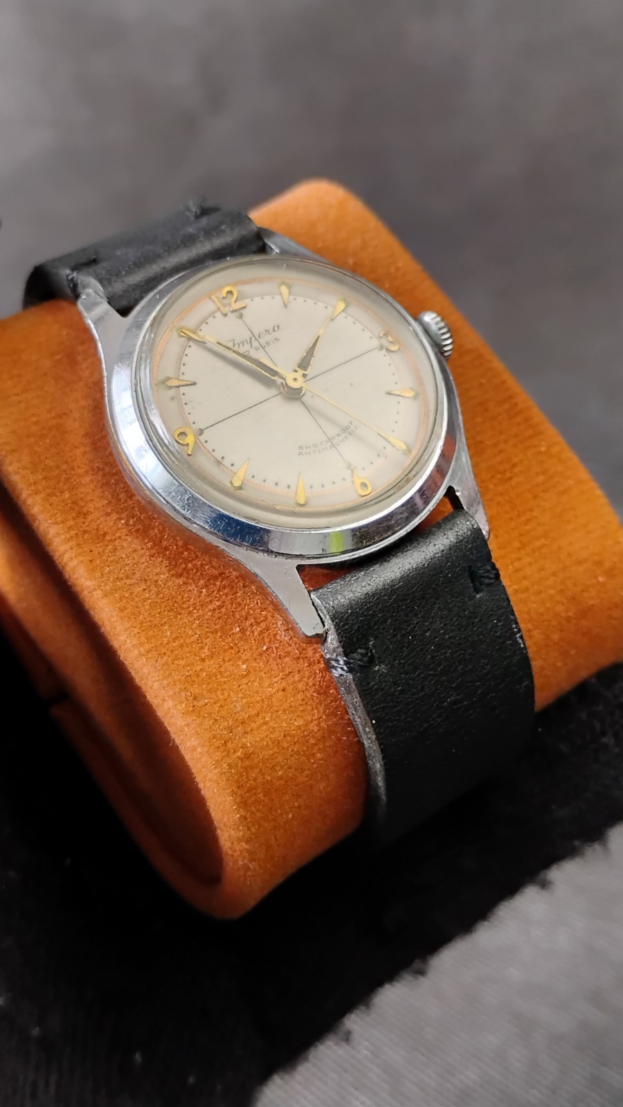 Vintage Impera 17 Rubis Manual Winding 33mm Antique Watch