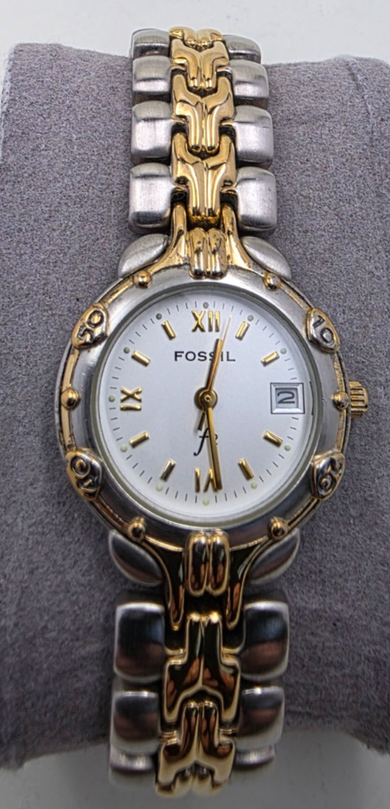 Vintage (01/03) Fossil F2 ES-8871 Two-Tone Ladies Watch New Battery