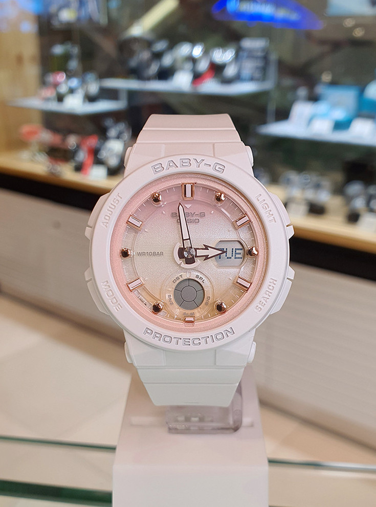 Casio Baby-G BGA-250-7A2DR Beach Traveler White Pink Analog Digital Watch 100M