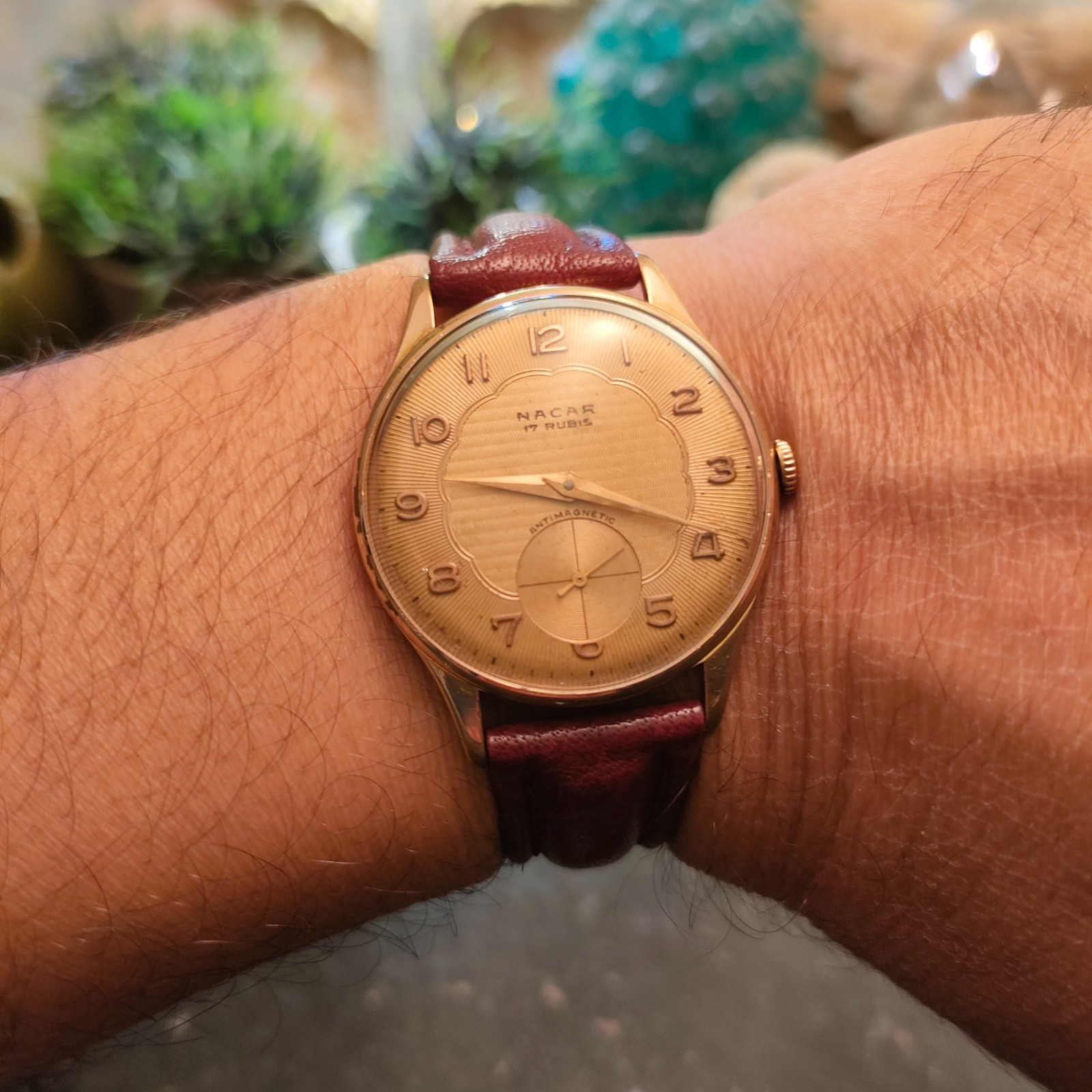 1950s Rare Vintage Swiss Mechanical Manual Nacar Watch 17 jewels Gold Plated