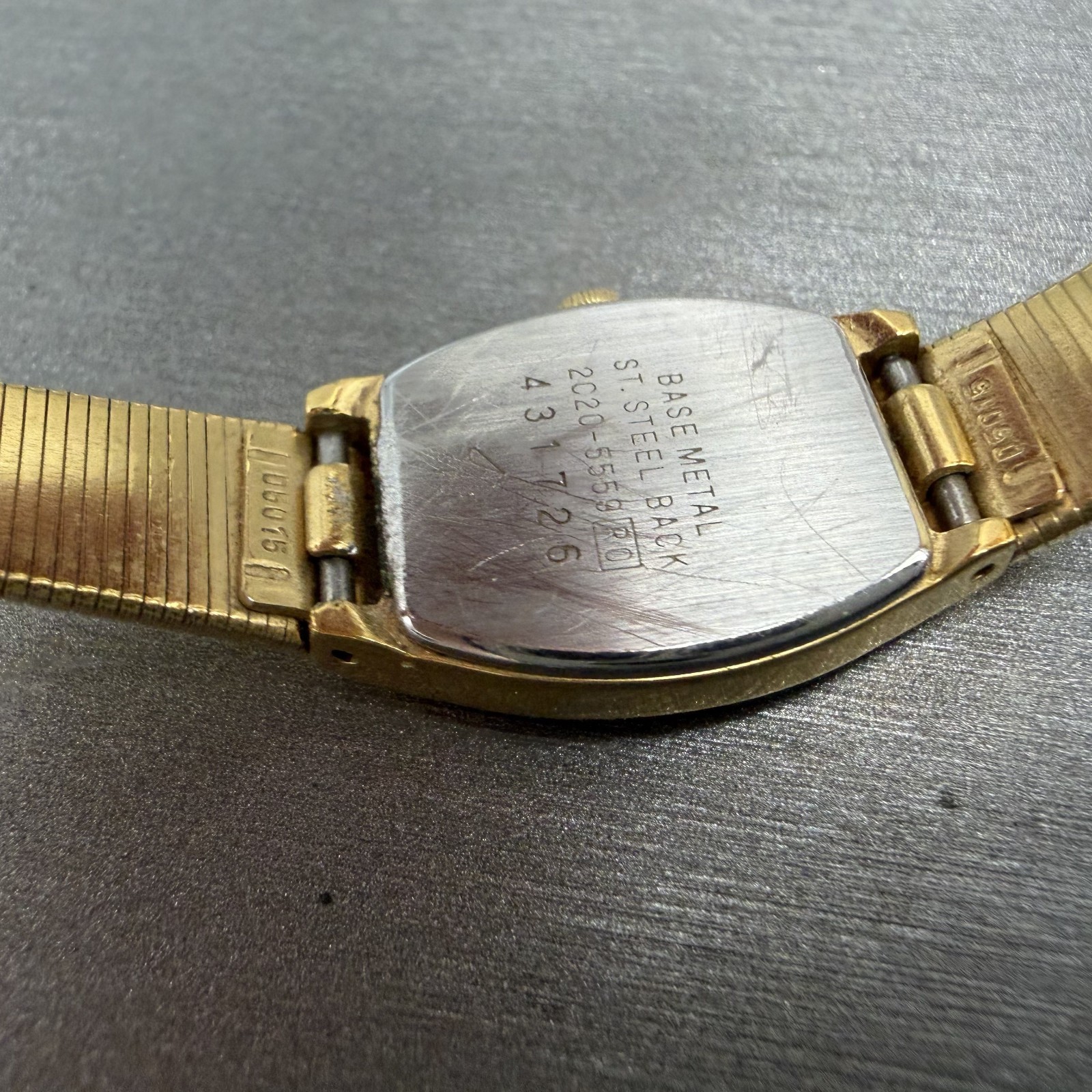 Seiko Watch Women 16mm Gold Dial Gold Tone 2C20-5559 Tonneau VTG New Battery