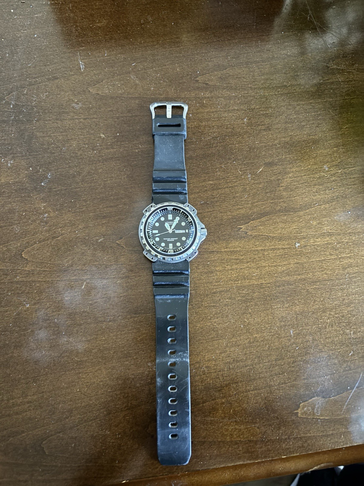 Casio MD-703 Quartz Diver Watch 200m Day/Date Black Dial Resin Strap