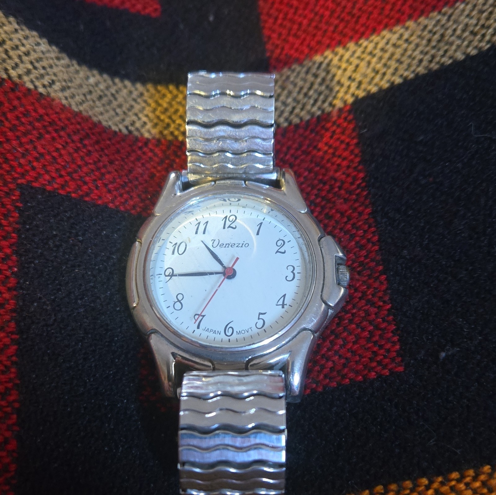 Venezio Quartz Analog Wristwatch Water-Resistant White Dial Silver SS Bracelet