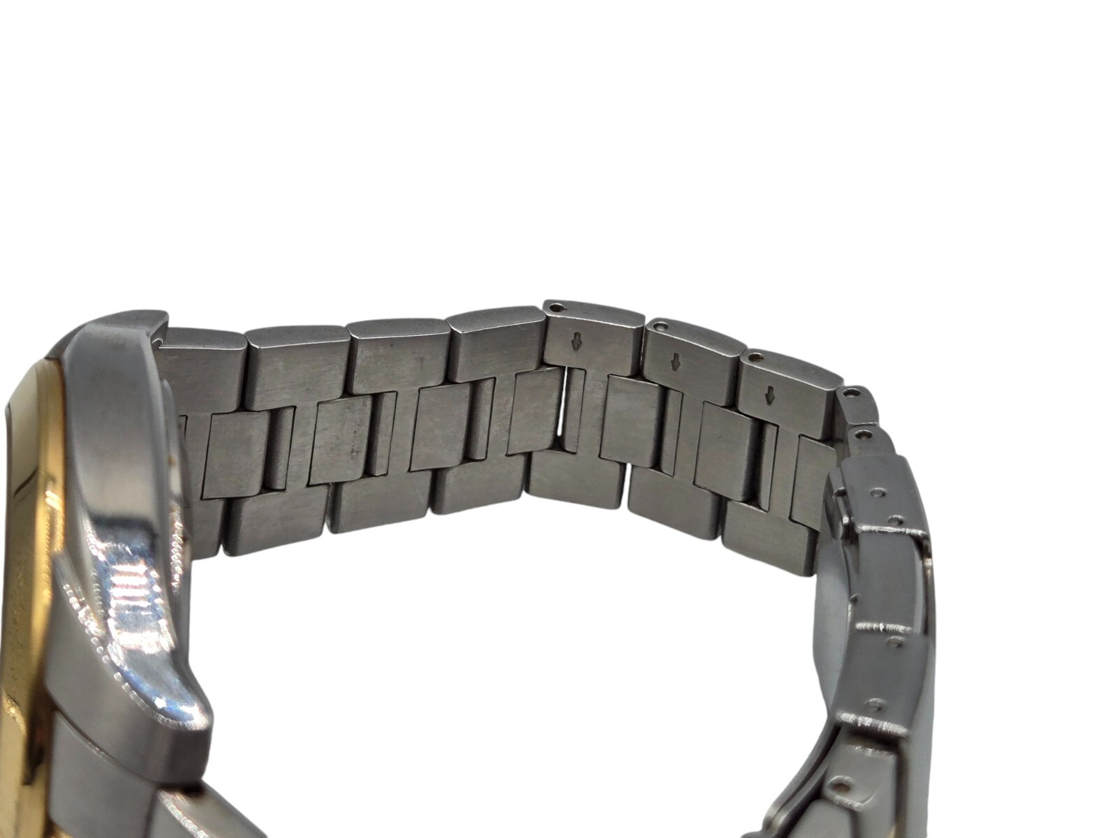 Citizen Eco-Drive Men Watch 2-Tone 41mm Ref: e764-s066352 Water Resistant 20 BAR