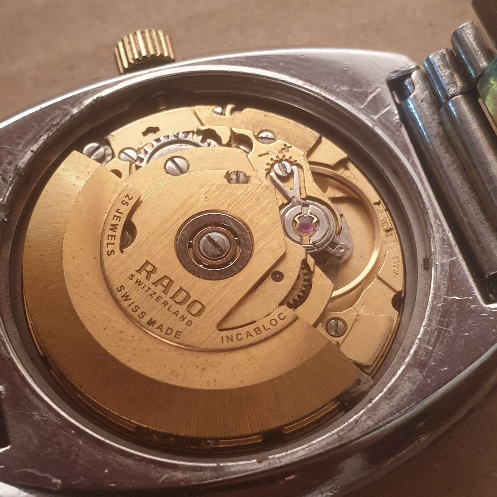 Vintage Rado Diastar Automatic Swiss Made Scratchproof Hardmetal Gold Dial Date