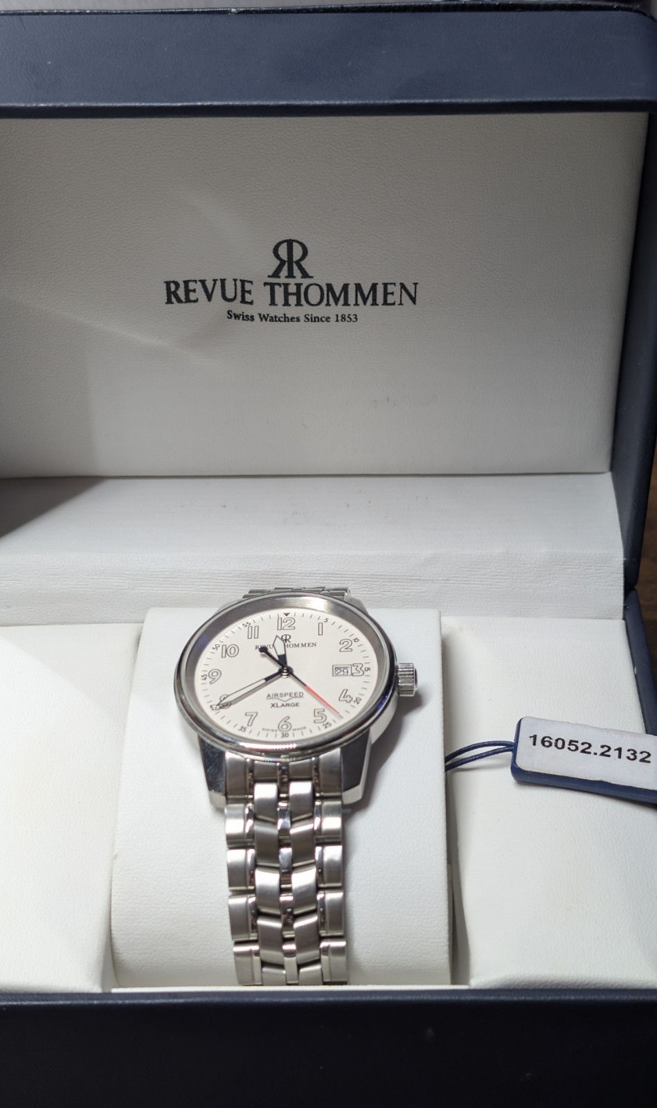 Revue Thommen Airspeed XLarge 39mm Auto SS Silver Bracelet White Dial Date Box