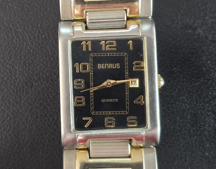 Vintage Benrus Men’s Watch BN6071 Black Dial Tank