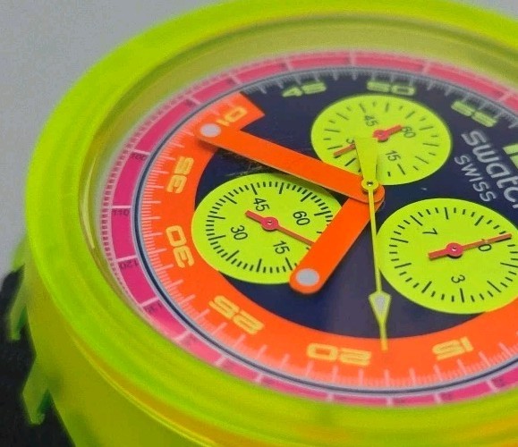 SWATCH NEON TO THE MAX Watch SB06J100 Big Bold Chronograph 2023 Swiss WR 100ft